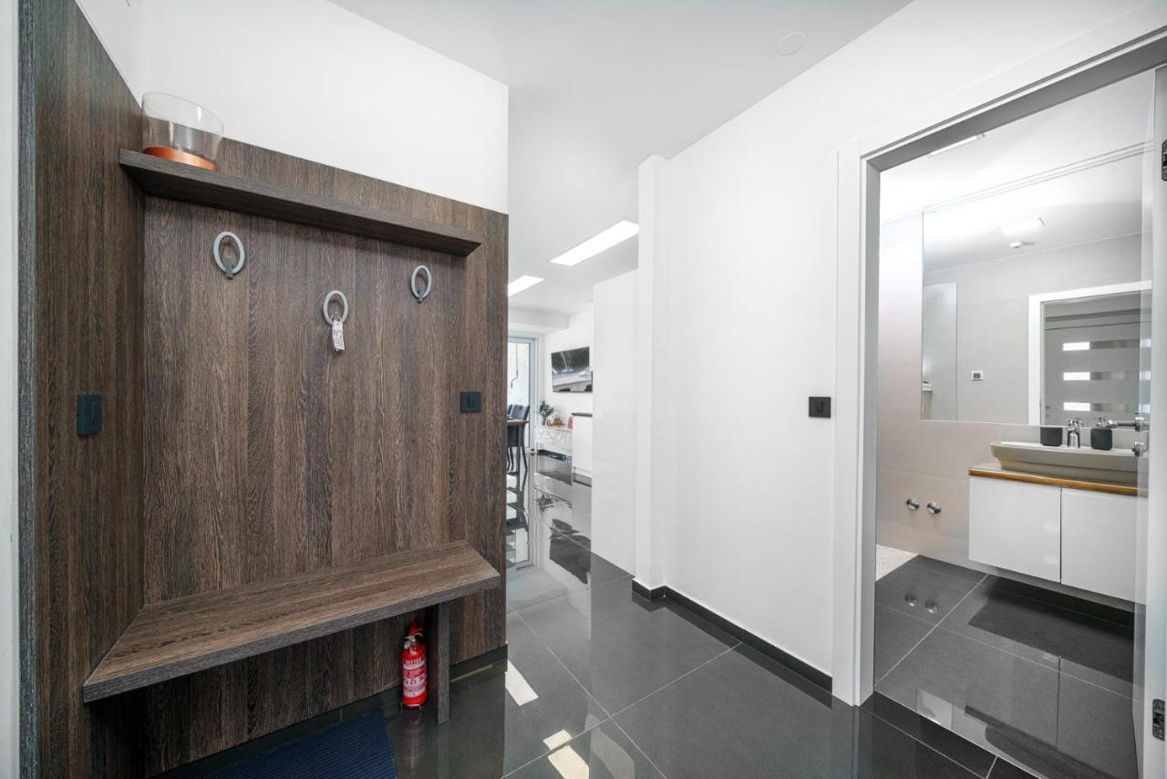 Alexandra Apartments Tribalj المظهر الخارجي الصورة